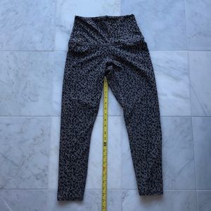 Leopard print leggings